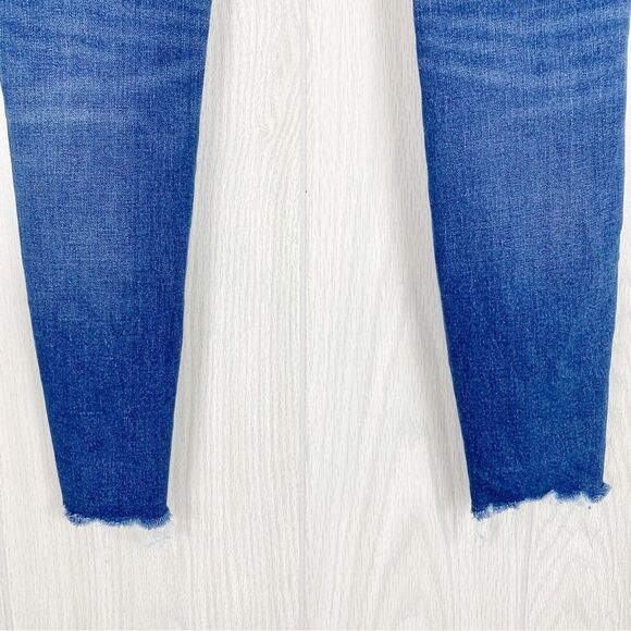 American Eagle | Distressed Medium Wash Hi Rise Jegging | Size 4 - Picture 6 of 10